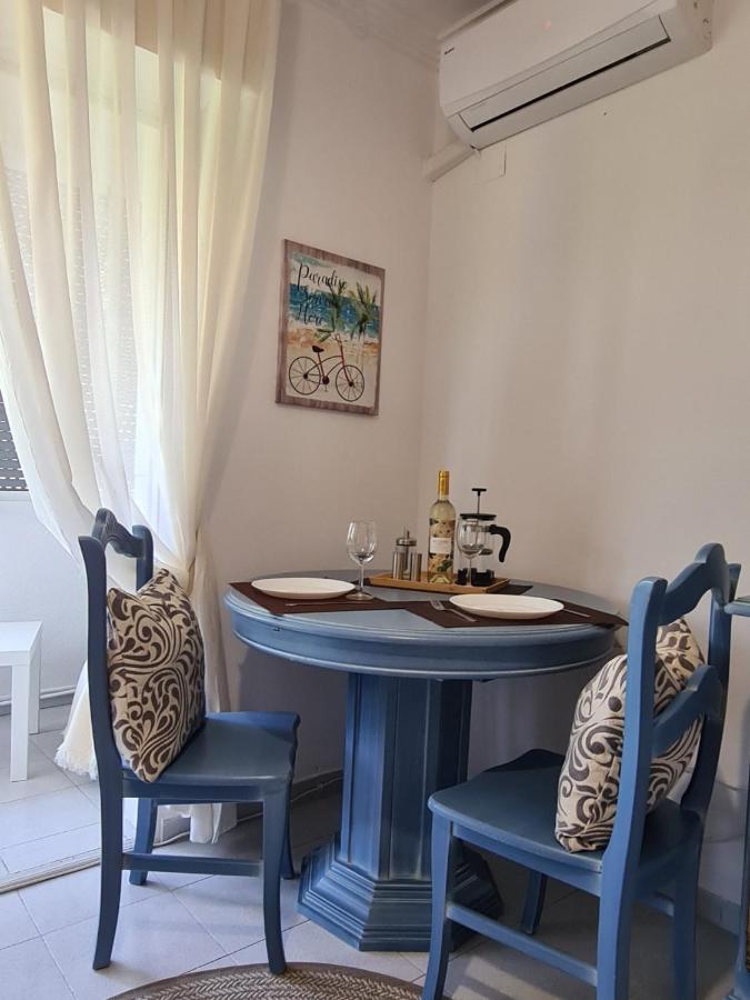 Appartamento Studio In The Sun Torrevieja Esterno foto