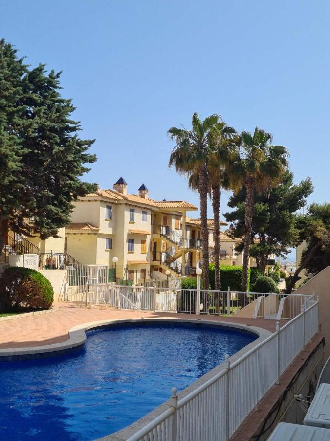 Appartamento Studio In The Sun Torrevieja Esterno foto